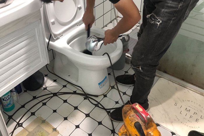 富文镇疏通下水道