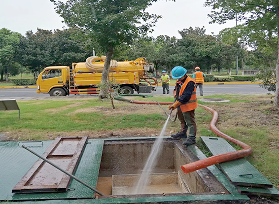 富文镇化油池清理